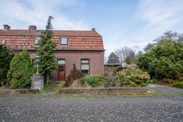 Huis te koop Achter het Klooster 6 in Heythuysen voor € 300.000 k.k.