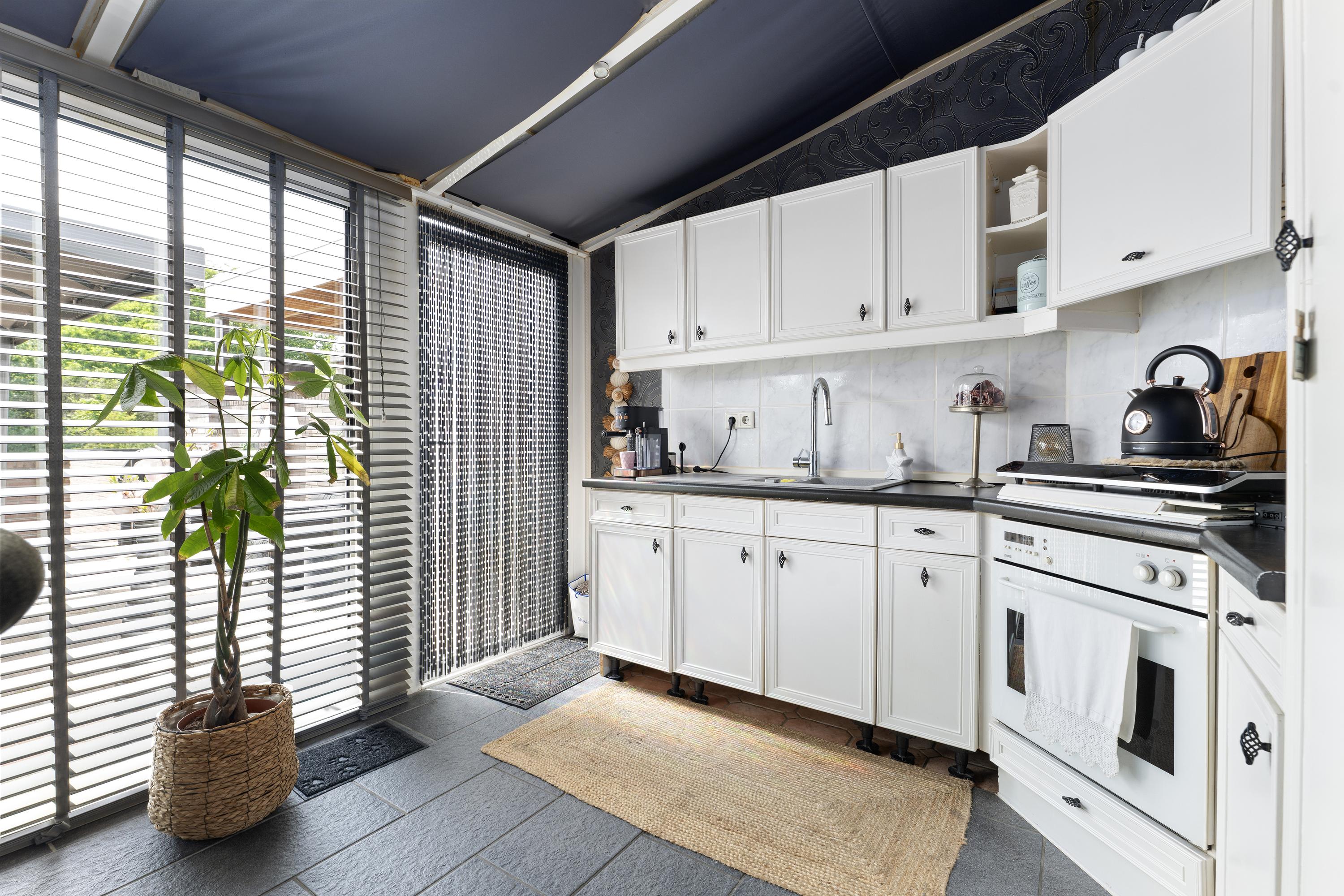 Tussenwoning te koop: Eemstraat 23, Heerlen