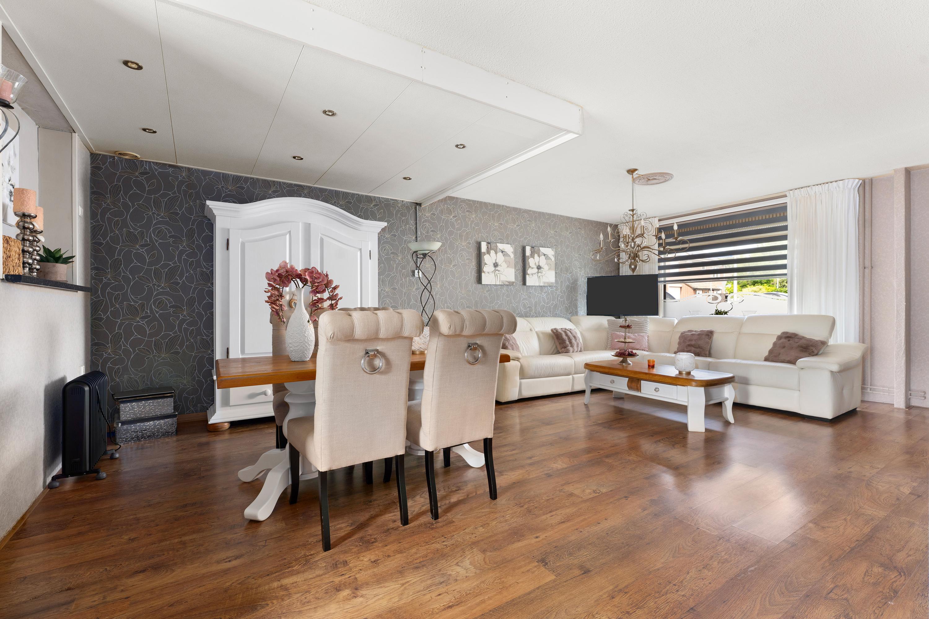 Tussenwoning te koop: Eemstraat 23, Heerlen
