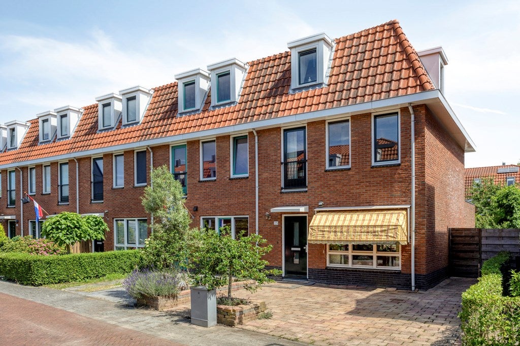 Huis Zandberglaan 25 in Den Haag