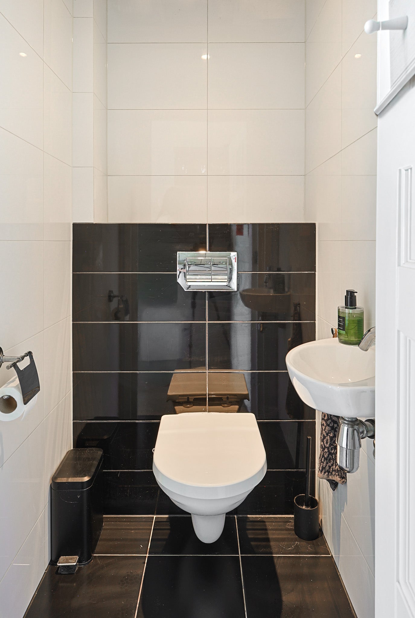 Tussenwoning te koop: Gabriël Metsulaan 9, Eindhoven