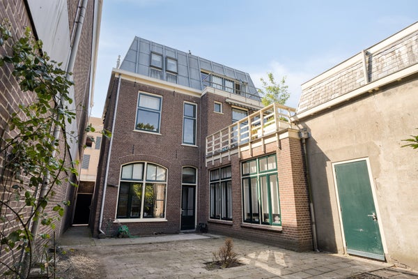 Huis Middelstegracht 129 in Leiden