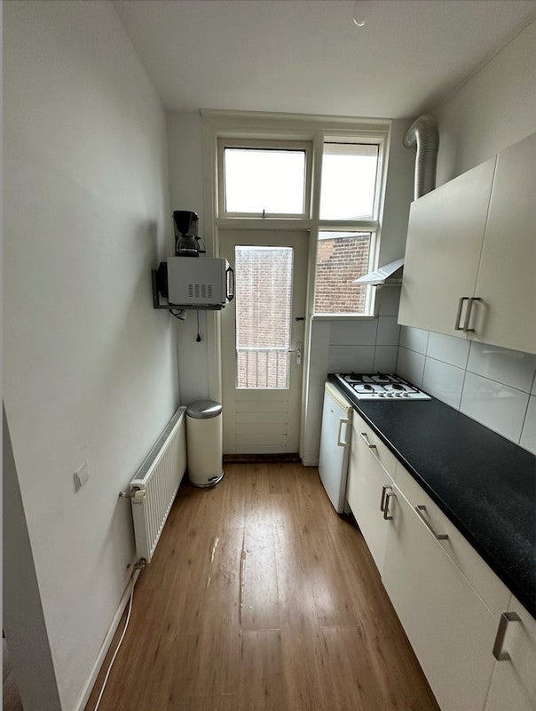 Te huur Studio Essenburgsingel in Rotterdam