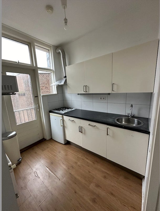 Te huur Studio Essenburgsingel in Rotterdam
