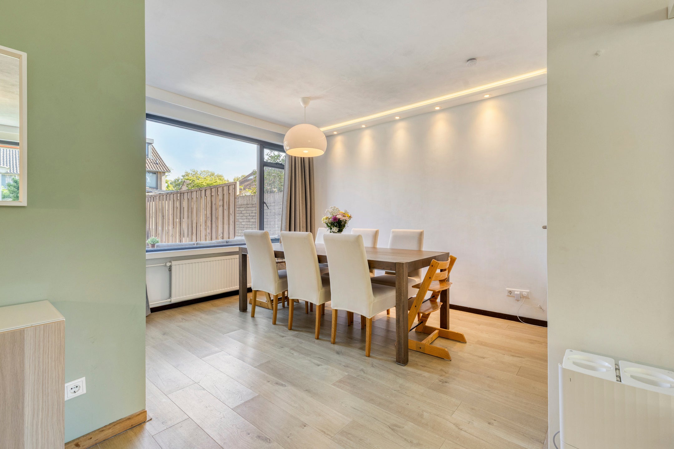 Tussenwoning te koop: Liesbergstraat 4, Eindhoven