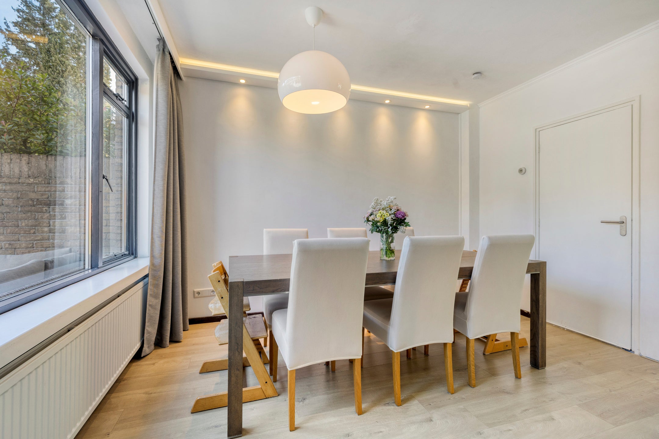 Tussenwoning te koop: Liesbergstraat 4, Eindhoven
