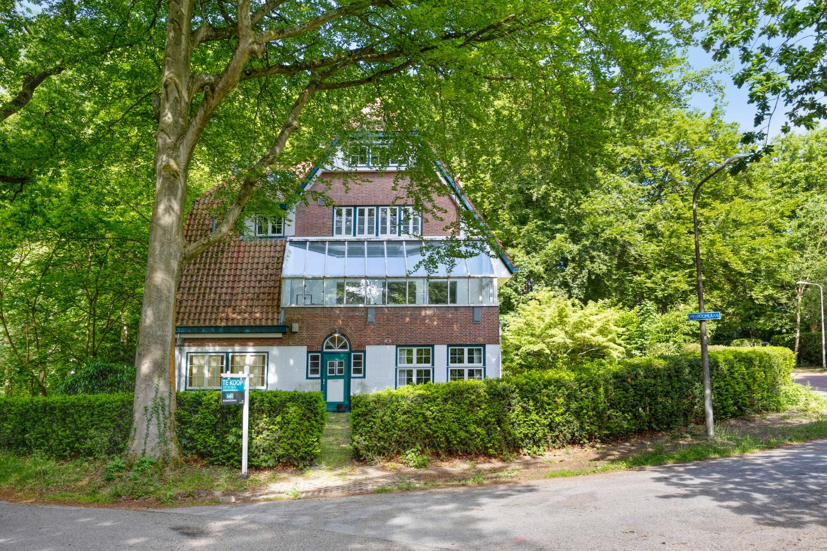 Vrijstaande woning te koop: Meijboomlaan 2, Wassenaar