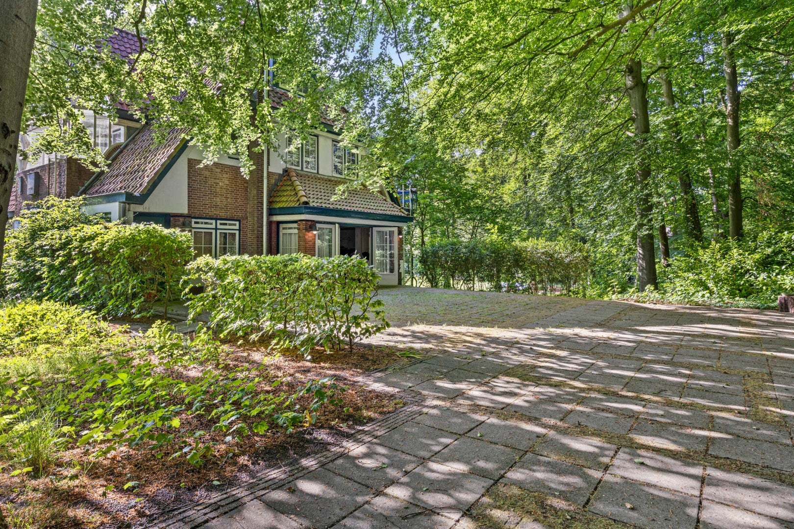 Vrijstaande woning te koop: Meijboomlaan 2, Wassenaar