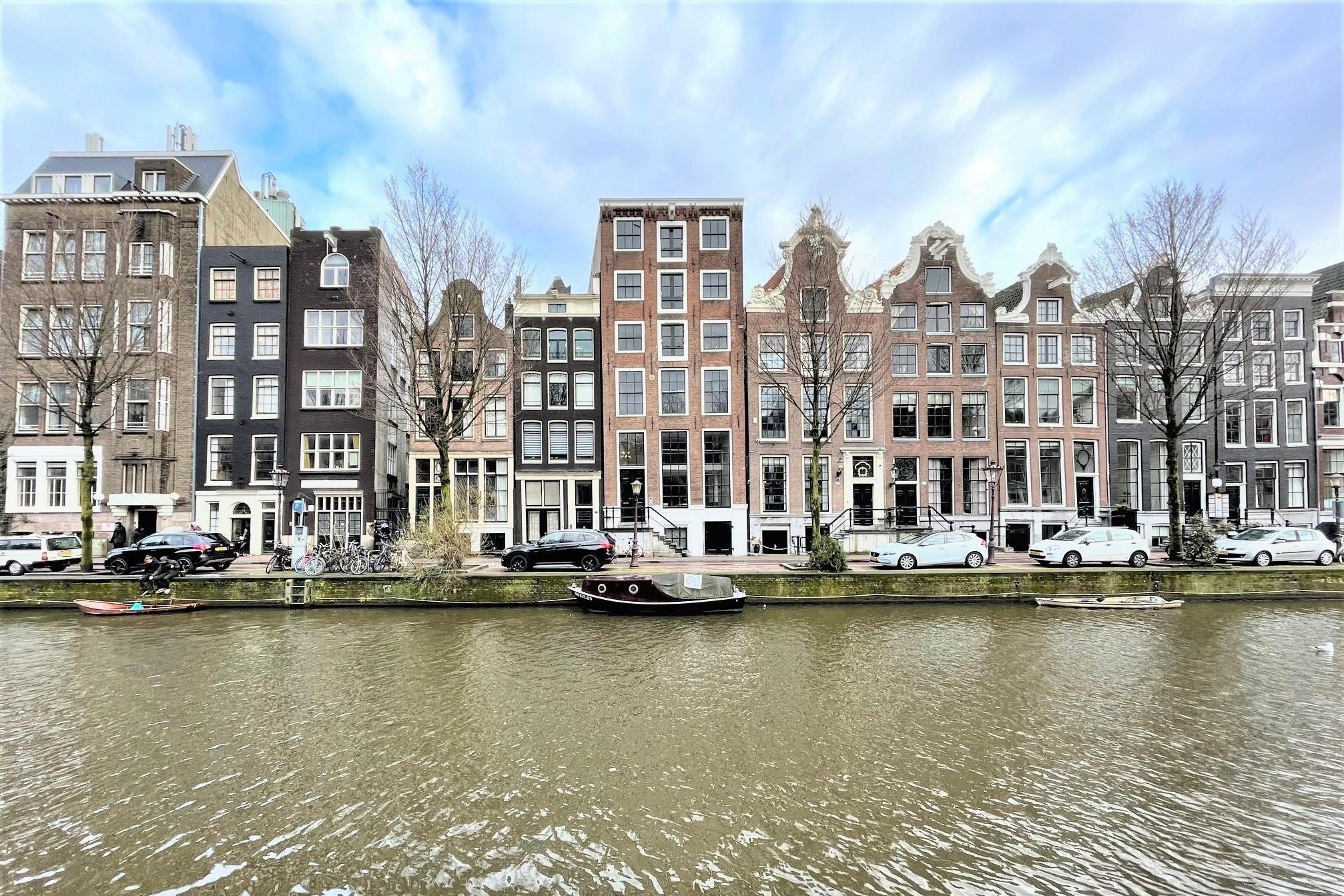Te huur Appartement Oudezijds Voorburgwal in Amsterdam