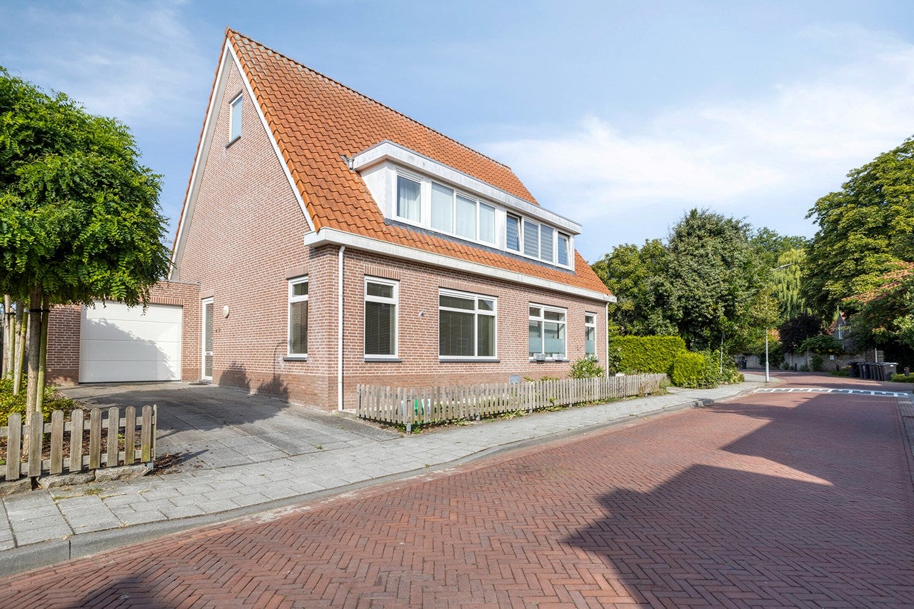 Huis Landstraat 10 in Aardenburg