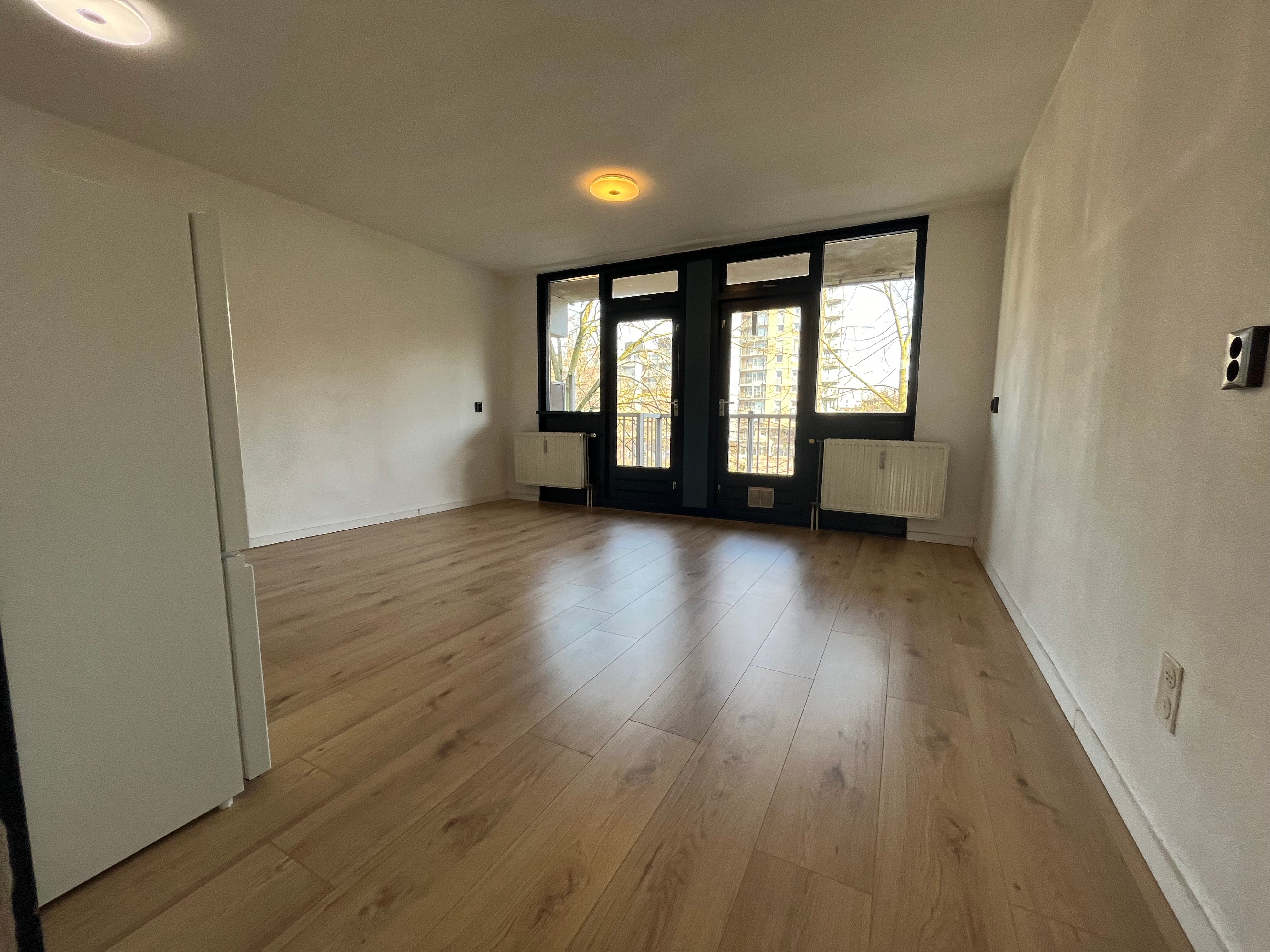 Studio te huur: Graaf Balderikstraat 164, Rotterdam