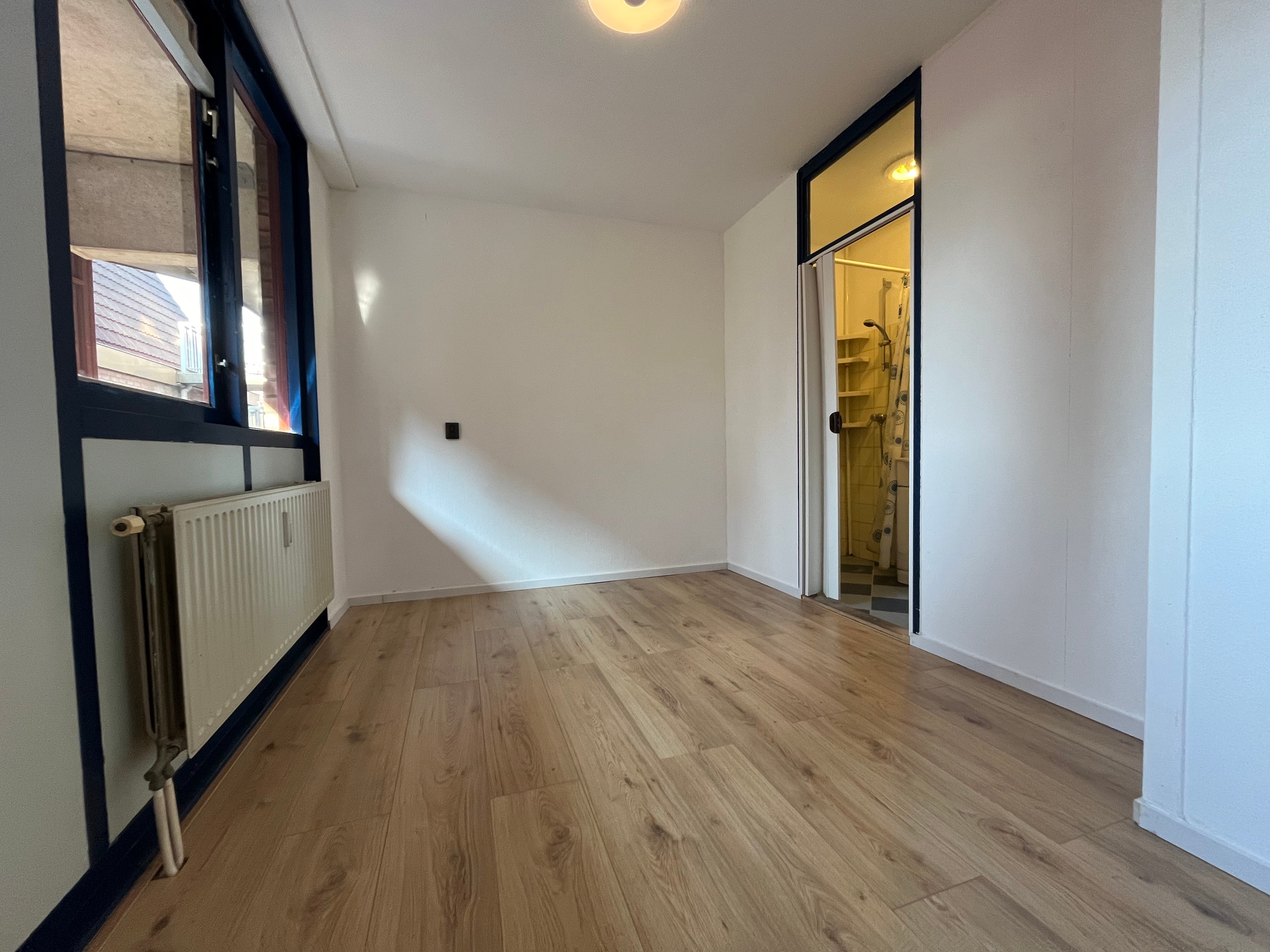 Studio te huur: Graaf Balderikstraat 164, Rotterdam