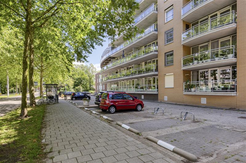 Appartement te koop: Burgemeester Pabstlaan 8-27, Hoofddorp