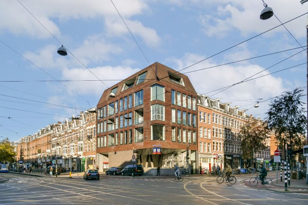 Appartement Ferdinand Bolstraat 136 B