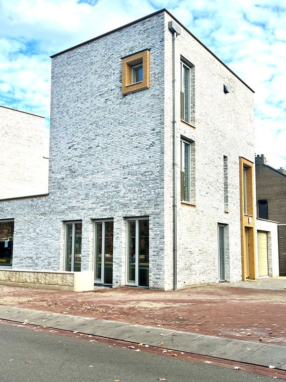 House Schepen Roosenstraat 6