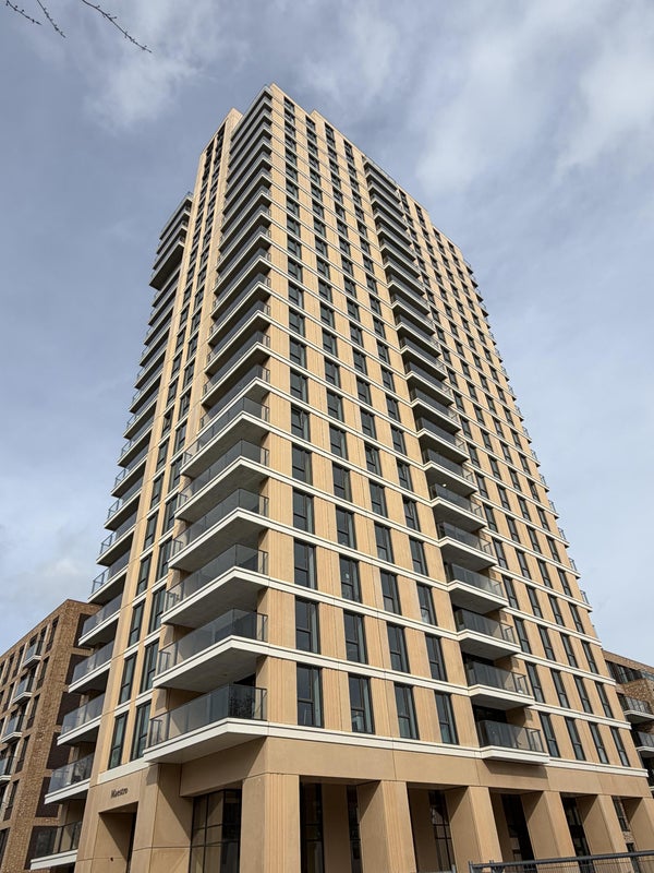 Flat Randveen 660 in Den Haag