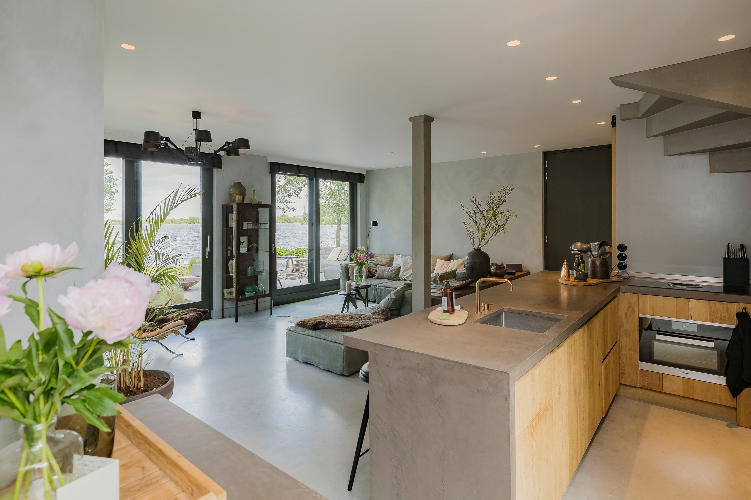 Vrijstaande woning te koop: Paradijsweg 102A102, Ter Aar