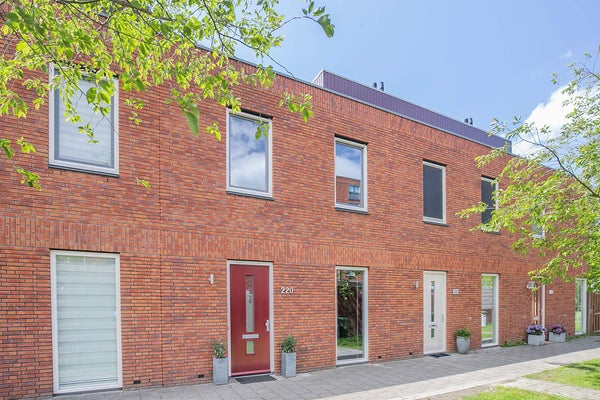 Huis te koop Prins Clausstraat 220 in Wateringen voor € 379.000