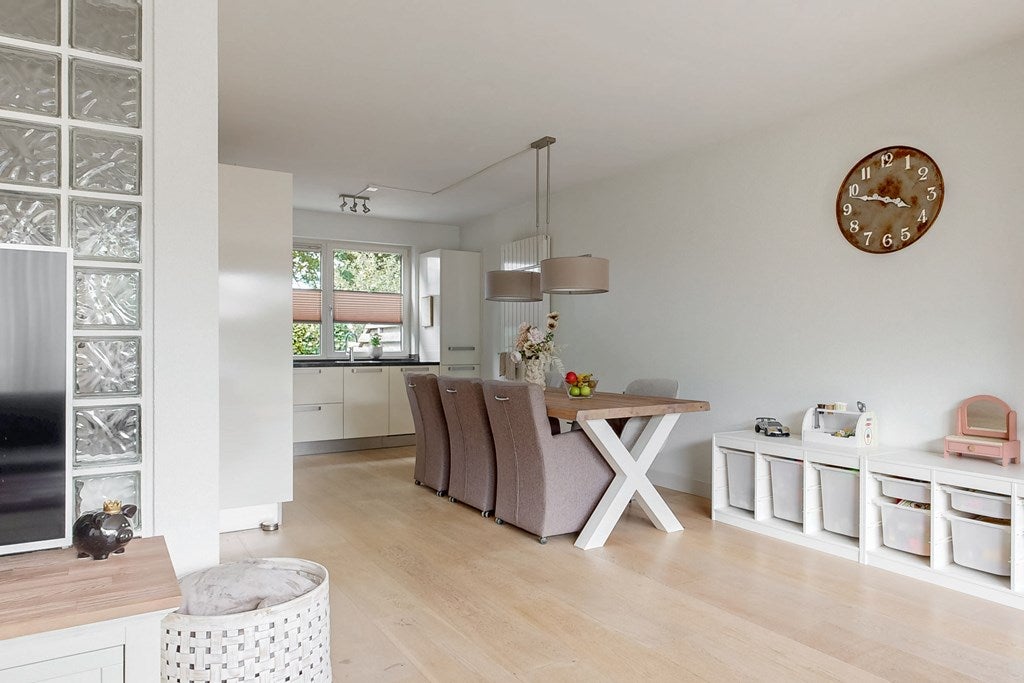 Tussenwoning te koop: Schweitzerstraat 59, Kudelstaart