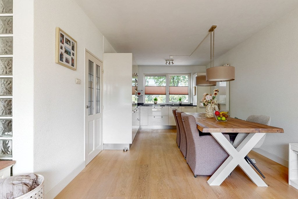 Tussenwoning te koop: Schweitzerstraat 59, Kudelstaart