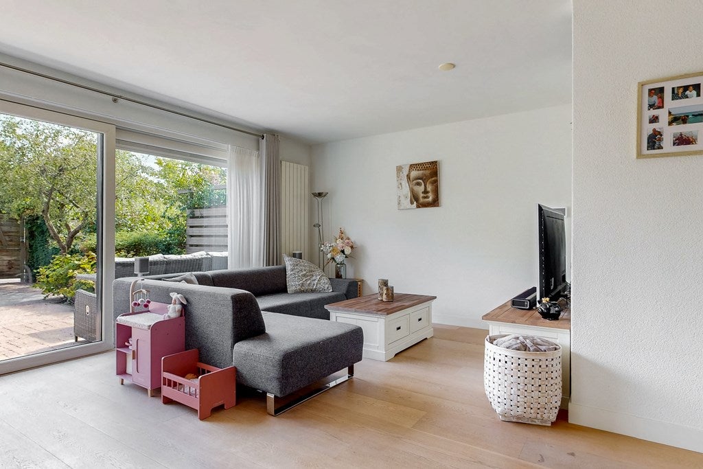 Tussenwoning te koop: Schweitzerstraat 59, Kudelstaart