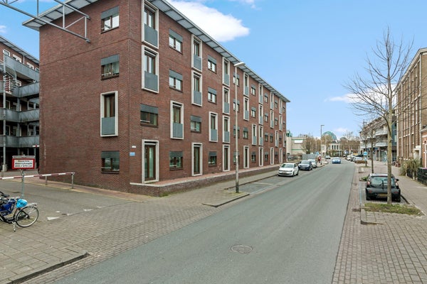Flat Achter de Hoven