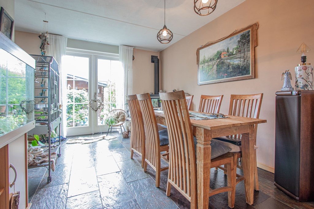 Tussenwoning te koop: Kloosterveld 40, Haelen