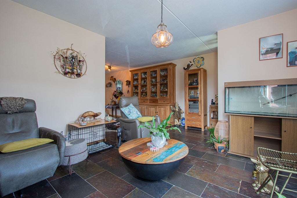 Tussenwoning te koop: Kloosterveld 40, Haelen