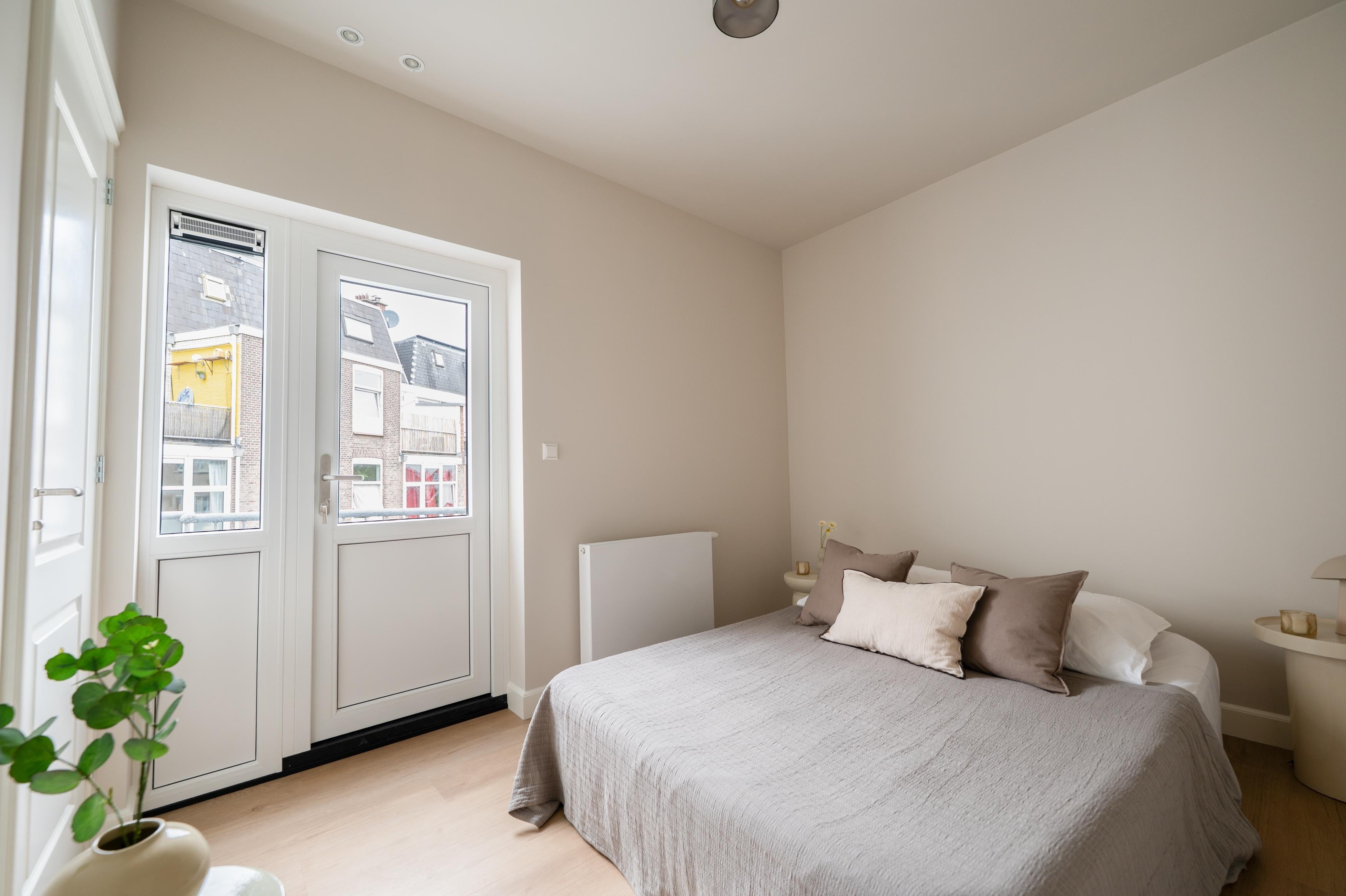 Studio te koop: Kepplerstraat 113A, 'S-Gravenhage