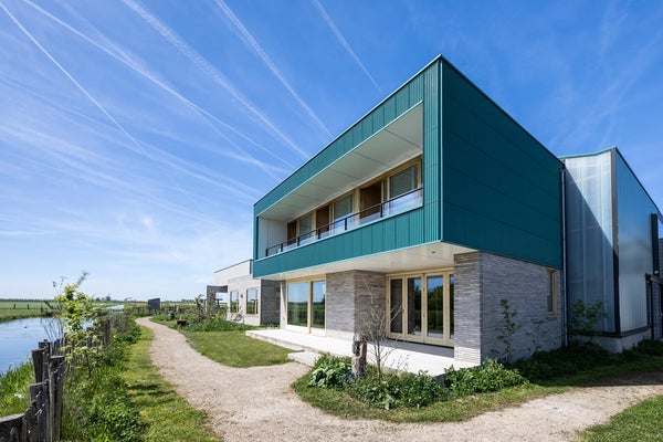 House West in Avenhorn