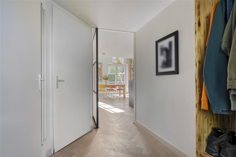 Appartement te koop: Karabiniersstraat 14, Haarlem