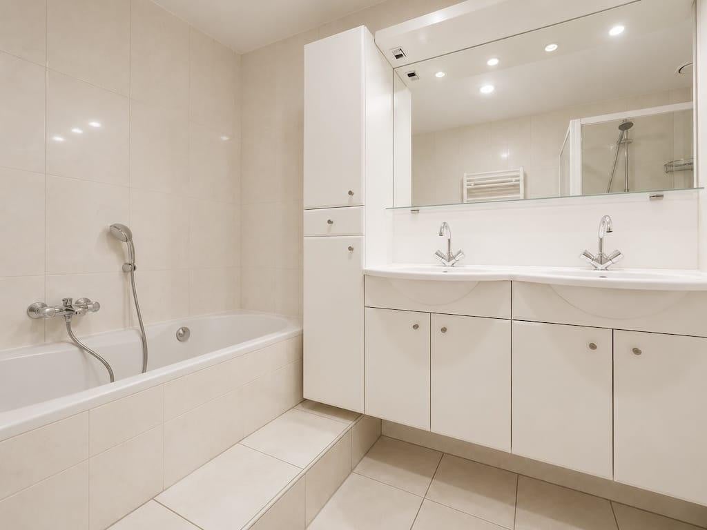 Woning te huur: Joos Banckersplantsoen, Amsterdam