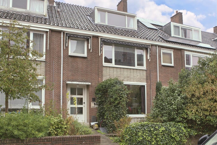 Amalia van Solmsstraat 108