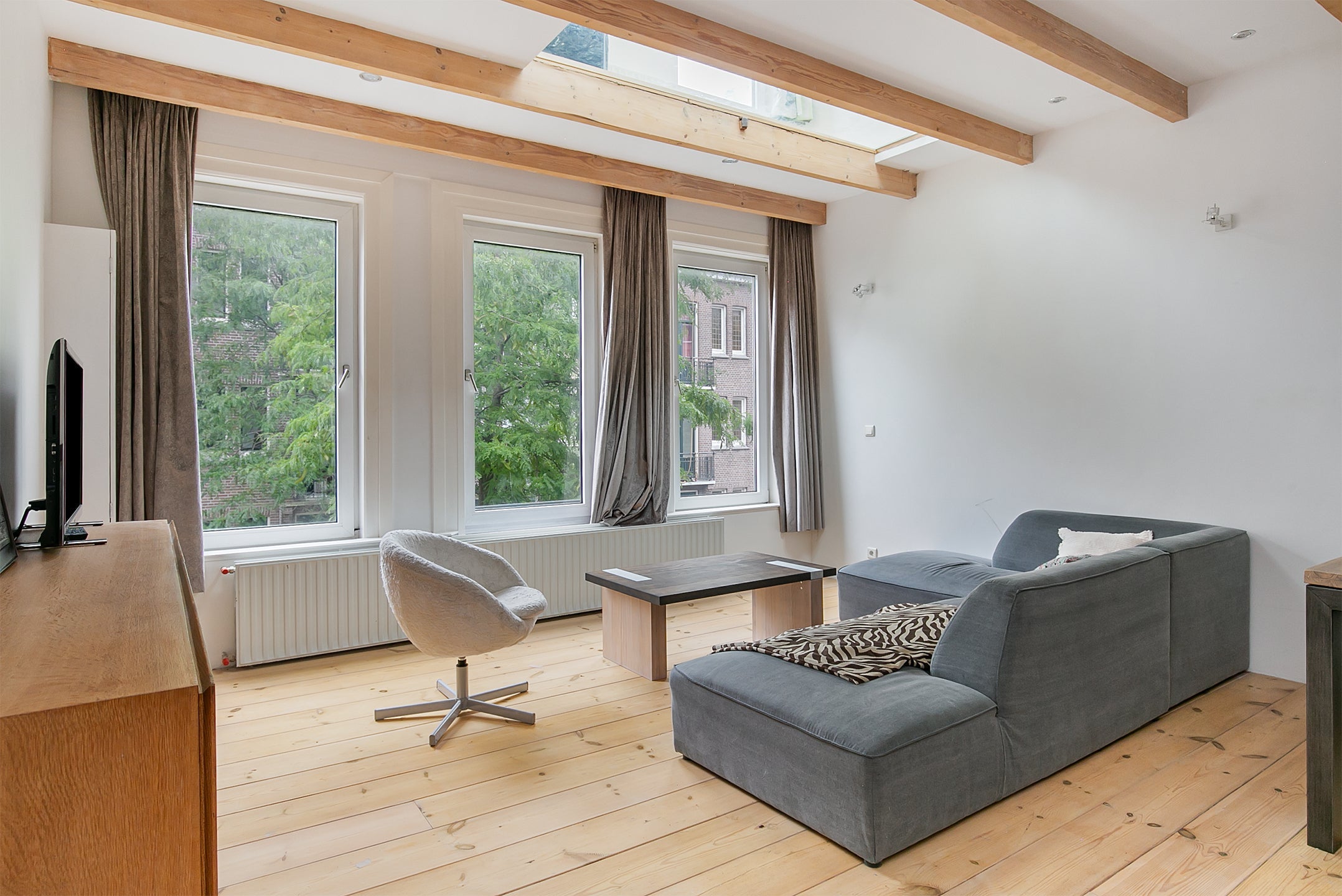 Appartement te huur: Van Ostadestraat, Amsterdam