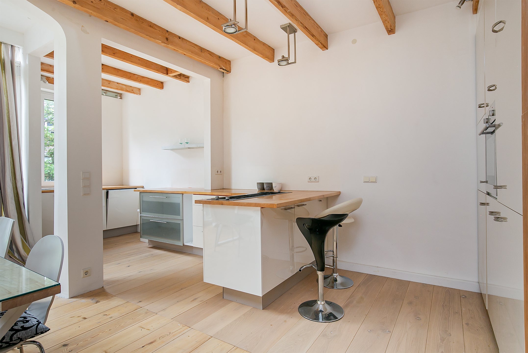 Appartement te huur: Van Ostadestraat, Amsterdam