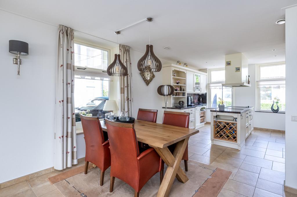 Vrijstaande woning te koop: Schoolstraat 7, Stellendam