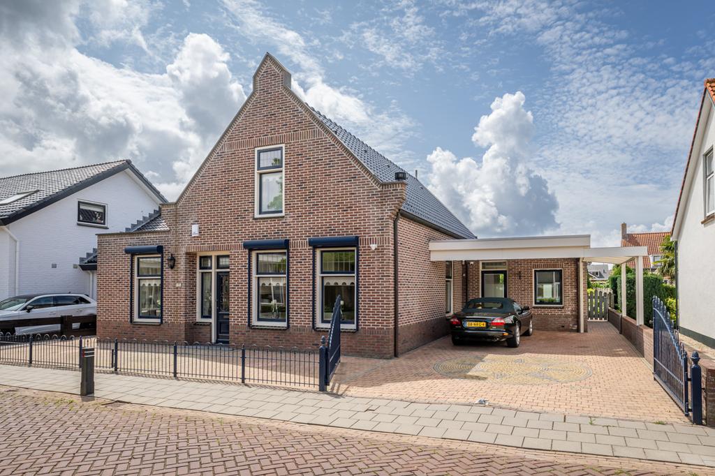 Huis Schoolstraat 7 in Stellendam