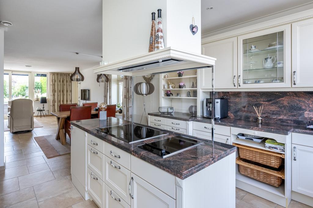 Vrijstaande woning te koop: Schoolstraat 7, Stellendam