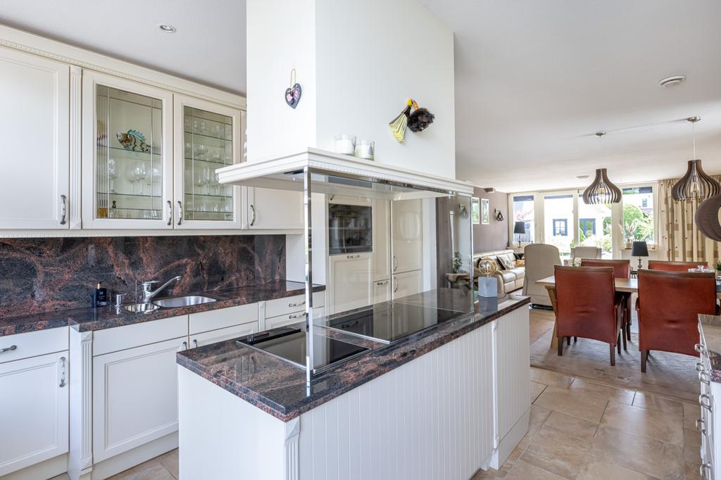 Vrijstaande woning te koop: Schoolstraat 7, Stellendam