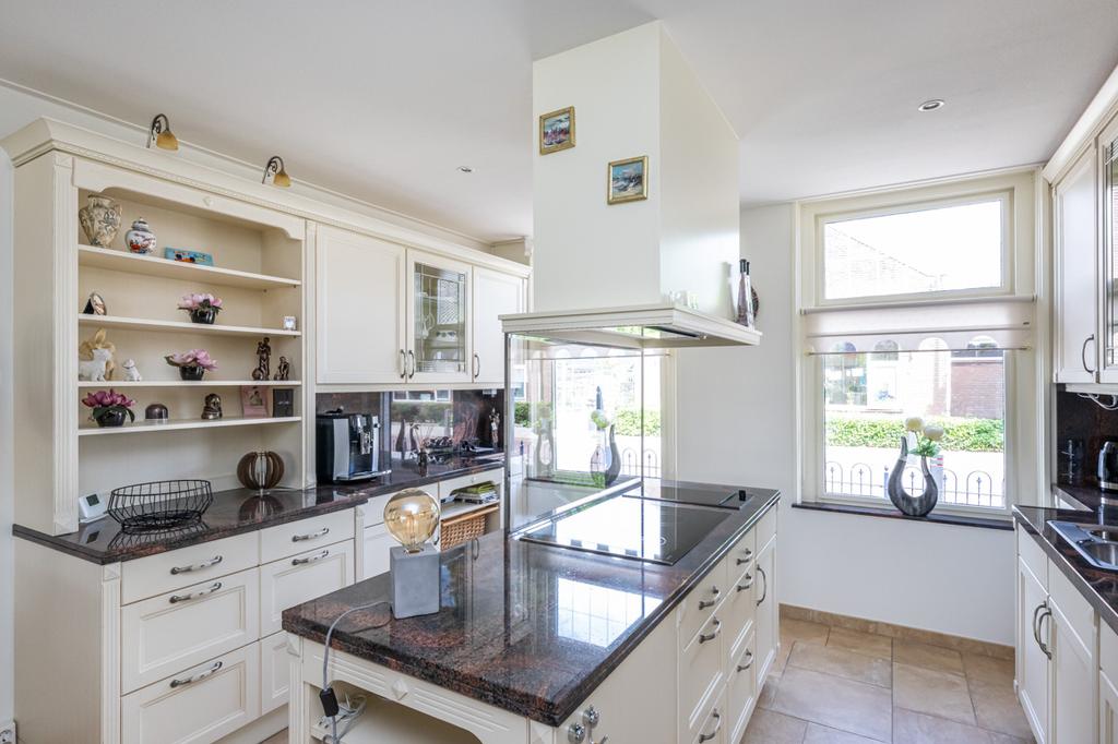 Vrijstaande woning te koop: Schoolstraat 7, Stellendam