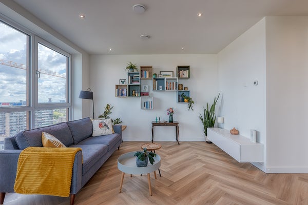 Flat Waldorpstraat 1744 in Den Haag