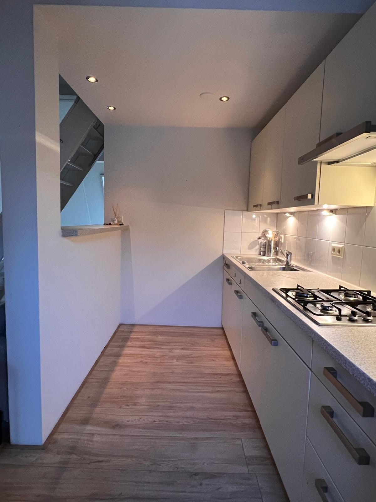Studio te huur: Leliestraat 3B, Roermond