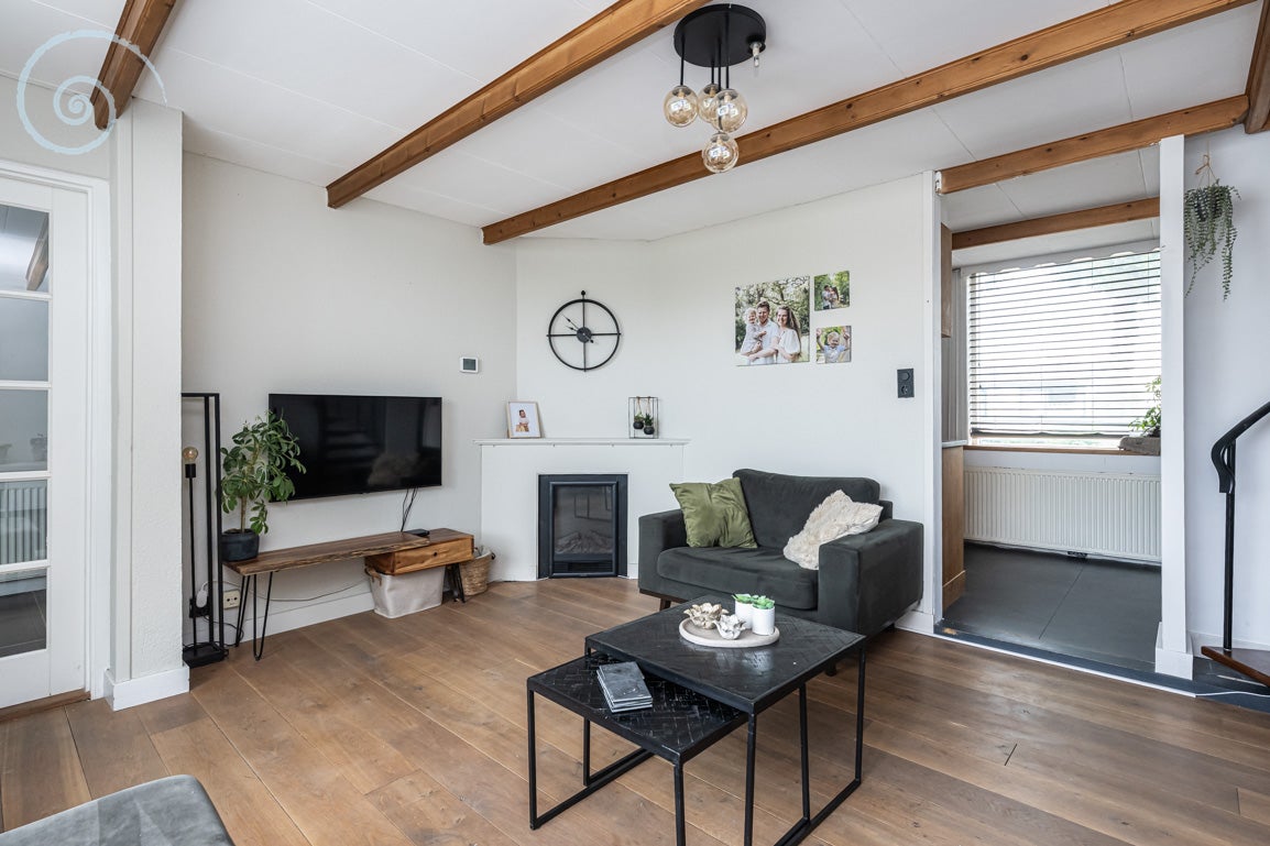Hoekwoning te koop: Onwaardsedijk 21, Dirksland