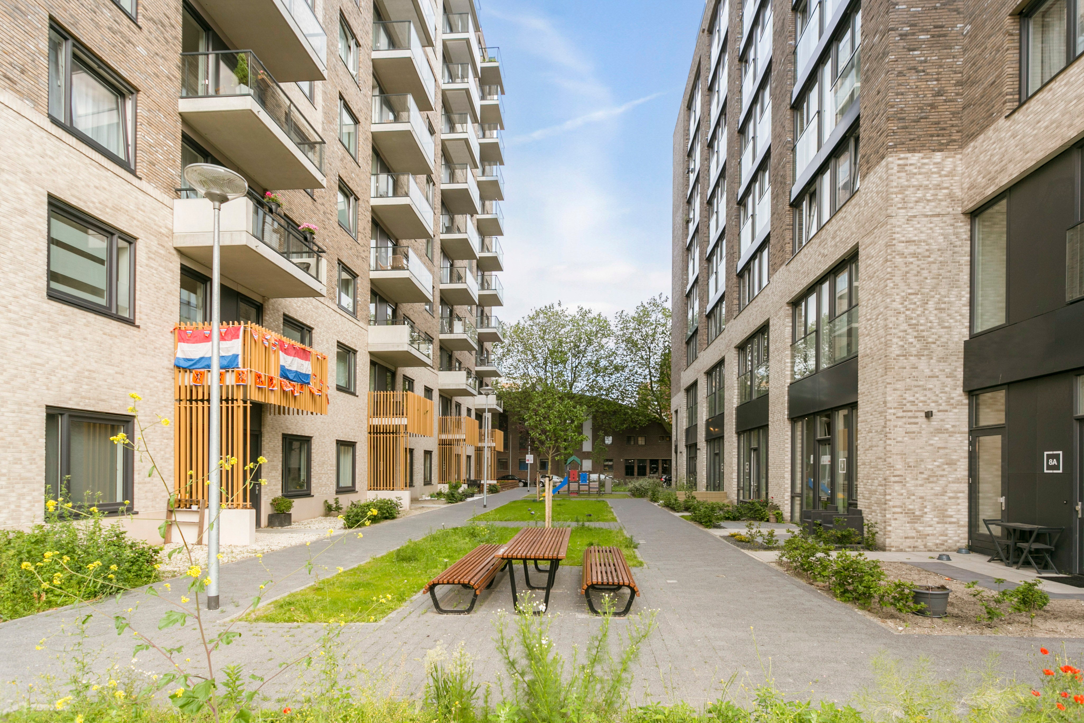 Appartement 1e Lulofsdwarsstraat 8 A in Den Haag