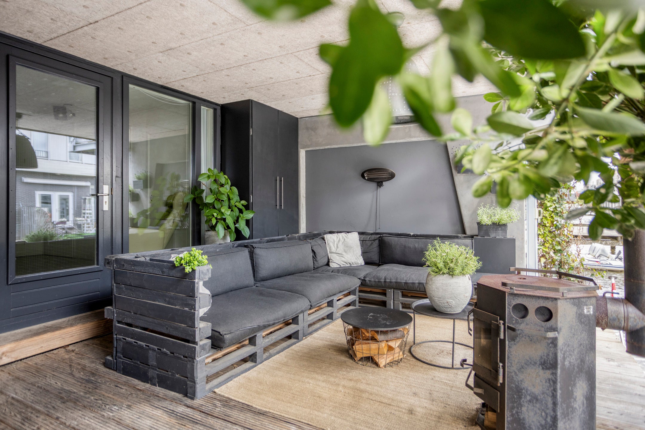 Tussenwoning te koop: Arubapier 49, Almere