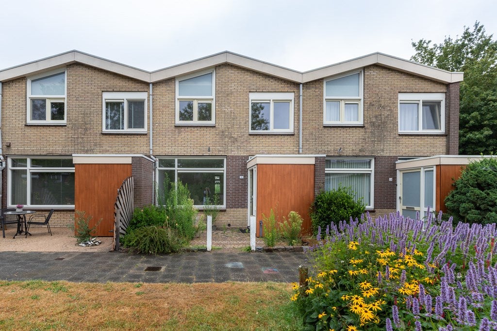 Huis Dennenlaan 13 in Leimuiden