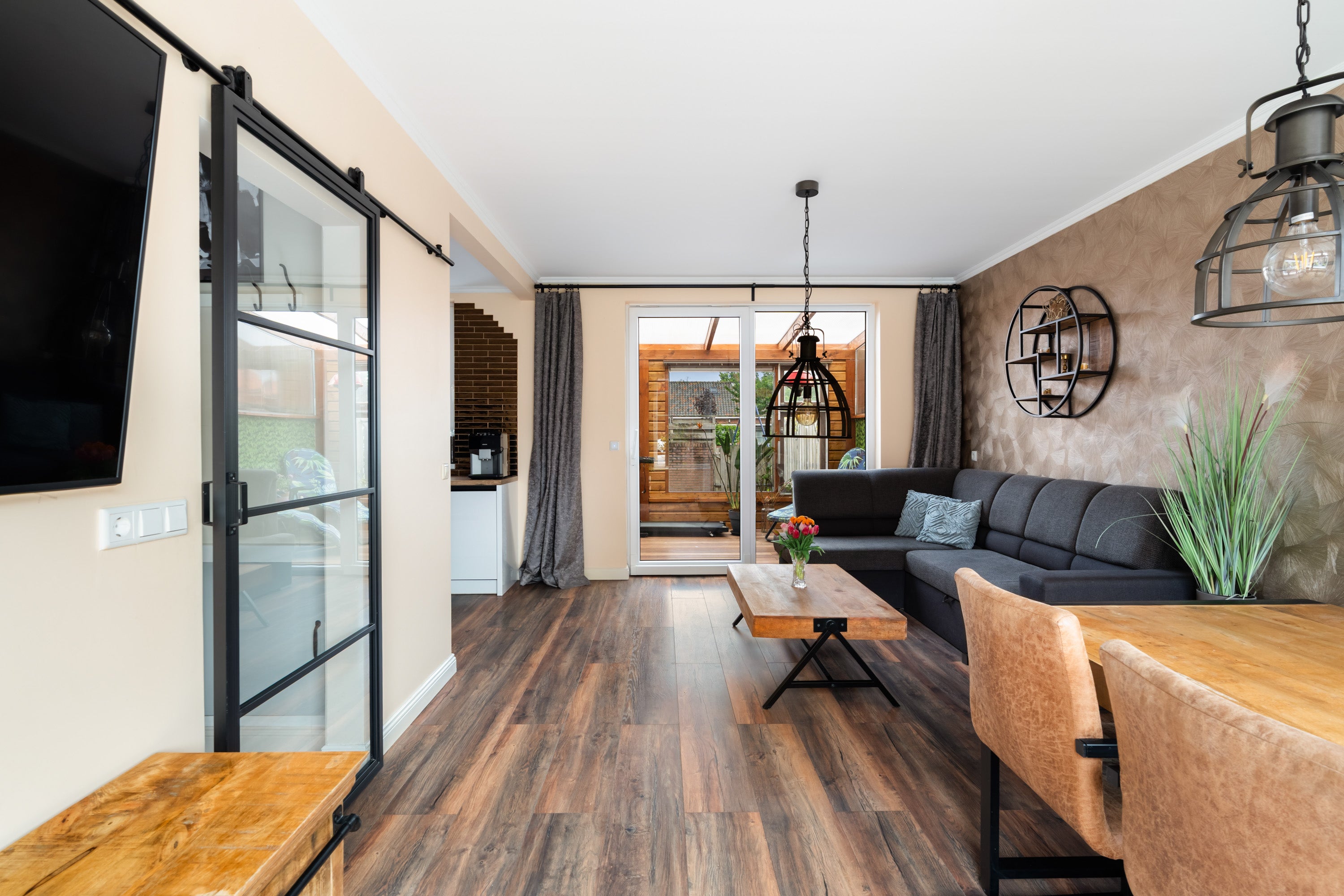 Tussenwoning te koop: Schoterstraat 6, Zevenhoven