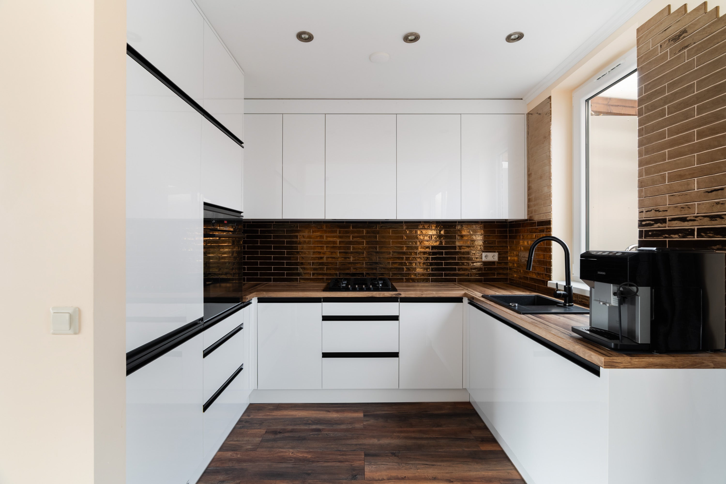 Tussenwoning te koop: Schoterstraat 6, Zevenhoven