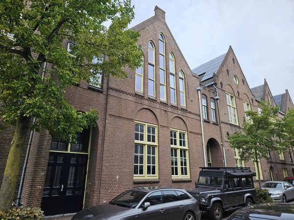 vrije-sector-woningen te huur op Adriaanstraat