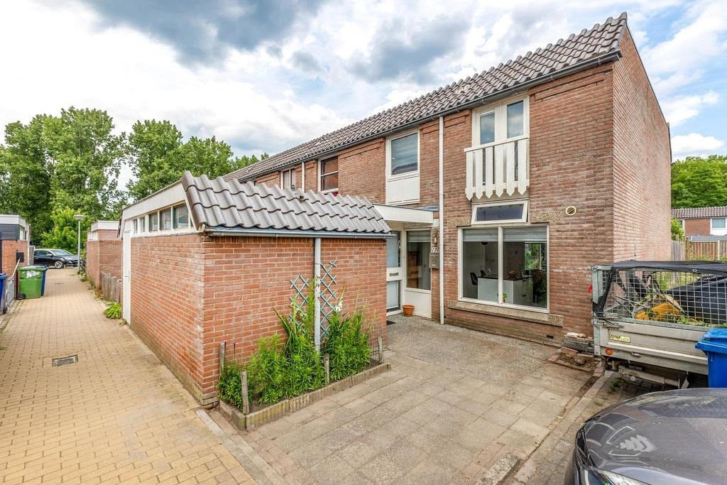 Huis Achterwerf 97 in Almere